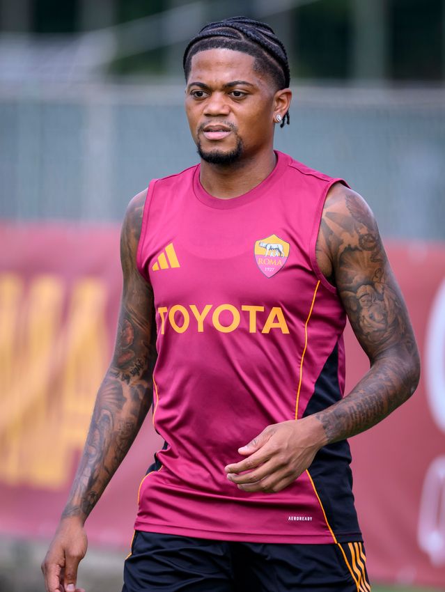 1d550b9cbf23-puc9564 الحصة التدريبية اليوم بتواجد ليون بيلي