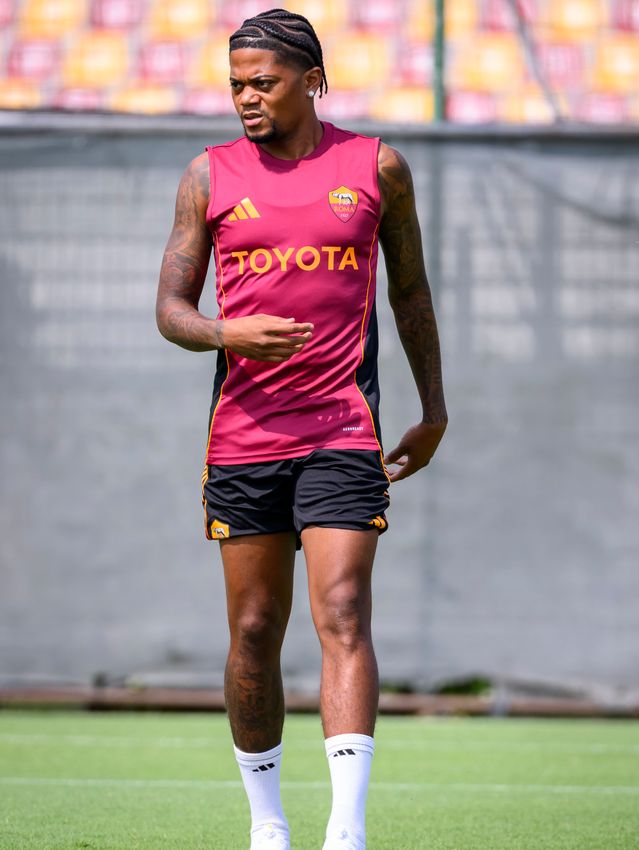 8dbe6c841f72-puc9324 الحصة التدريبية اليوم بتواجد ليون بيلي