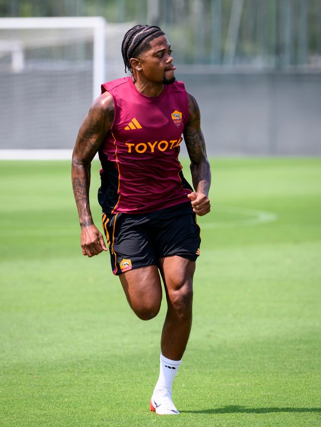 ac40235dee41-puc0091 الحصة التدريبية اليوم بتواجد ليون بيلي