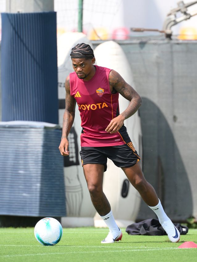 c652a6f687f1-puc9264 الحصة التدريبية اليوم بتواجد ليون بيلي