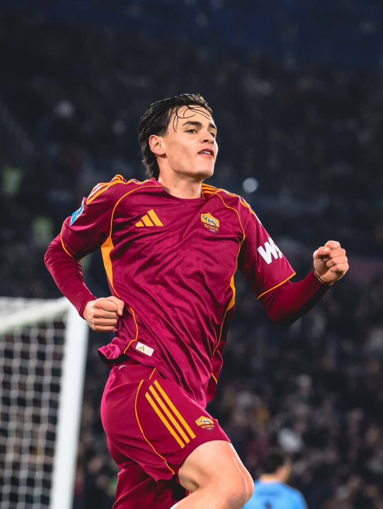 IMG_6298-772x1024 فيديو و صور - روما ينتصر على كريمونيزي ويخطف المركز الثالث