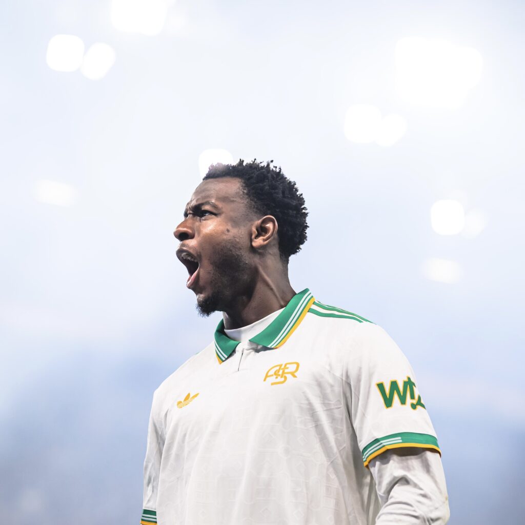 IMG_6586-1024x1024 روما يخسر أمام جنوى دي روسي ضمن الجولة 28