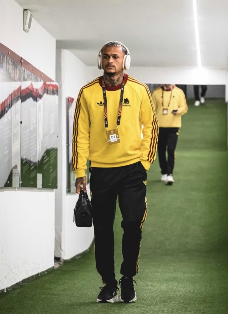 IMG_6681-745x1024 تعادل إيجابي في ذهاب دور 16 للدوري الأوروبي