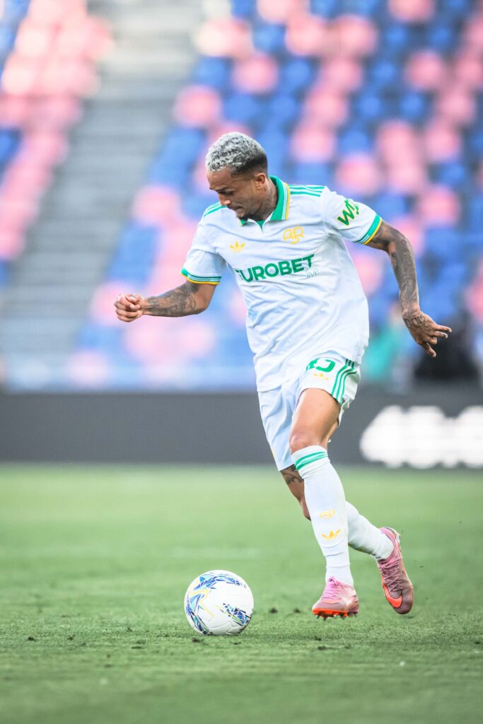 IMG_7593-683x1024 روما ينتصر على بولونيا ضمن الأسبوع 34